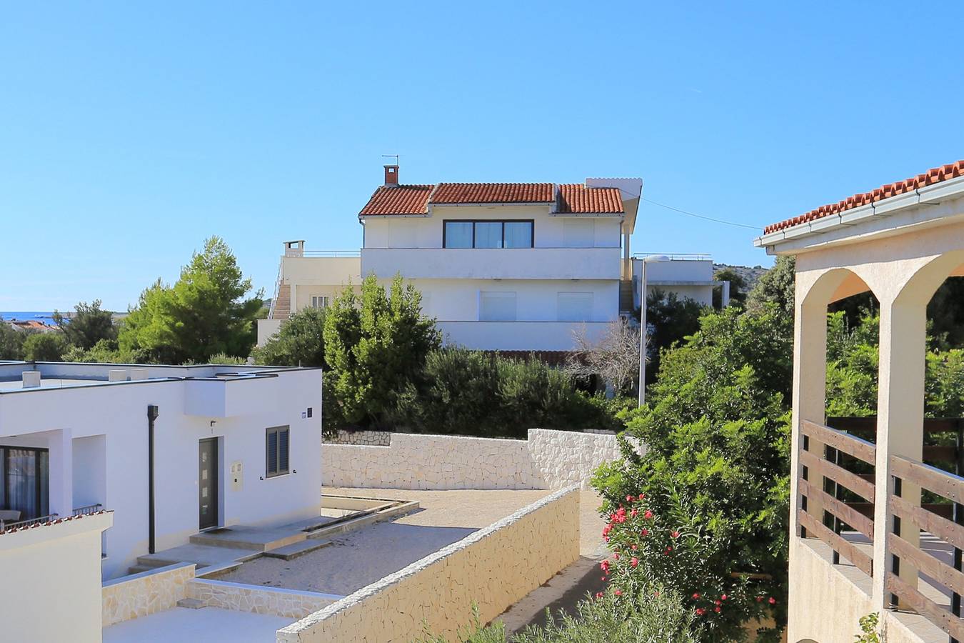Apartamento entero, Apartamento de una habitación con balcón y vista al mar Bahía Ostricka luka, Rogoznica A-11451-a in Kanica, Razanj