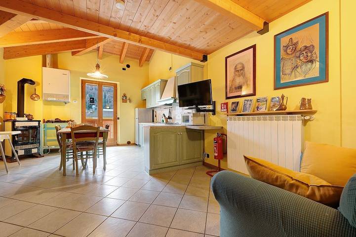 Ferienhaus für 4 Personen, mit Balkon