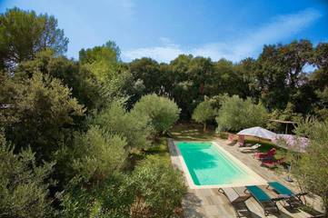 Gîte pour 2 personnes, avec jardin ainsi que piscine et vue, animaux acceptés à Aubais