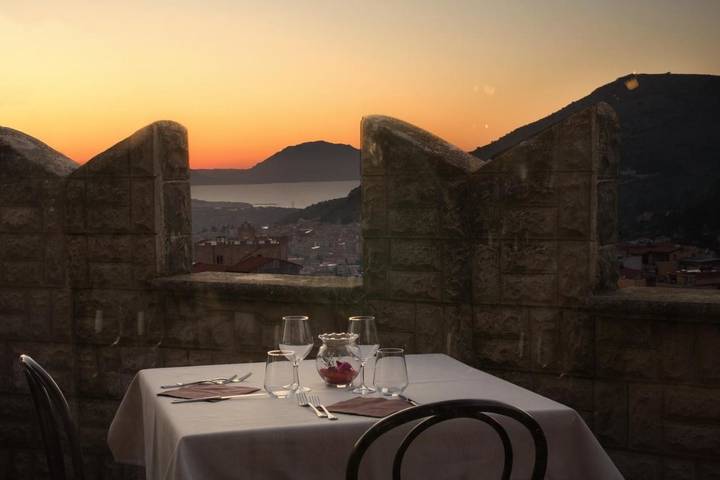 Hôtel pour 3 personnes, avec Terrasse et Jardin à Montelepre