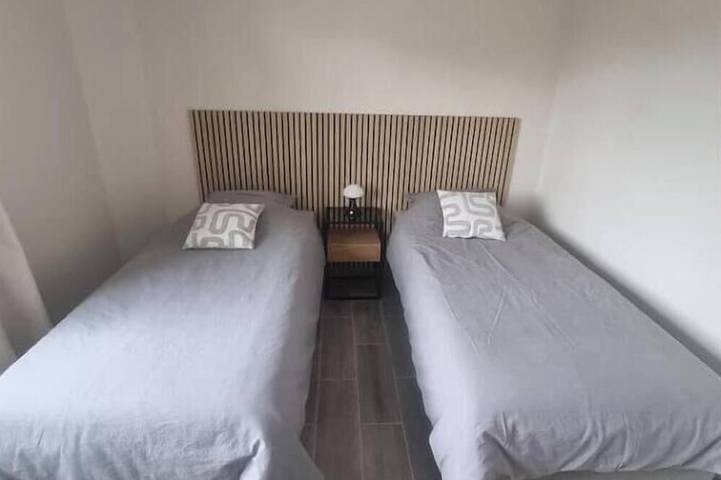 Villa located a 10-minute walk from the charming Provençal village of Grans in Grans, Mittelmeerküste (Frankreich)