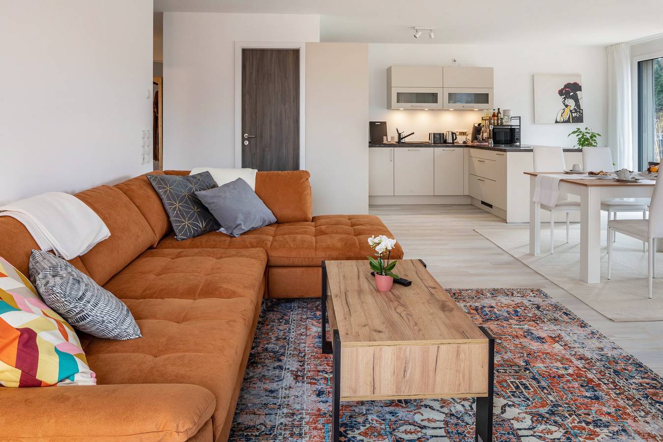 Ganze Wohnung, Ferienwohnung 'Felsenkeller 15' mit 29m² Terrasse und Loggia in Waldkirch, Südschwarzwald