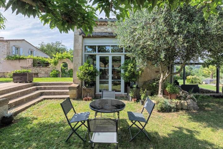 Location de vacances pour 4 personnes, avec jardin ainsi que piscine et vue à Fauch - 2