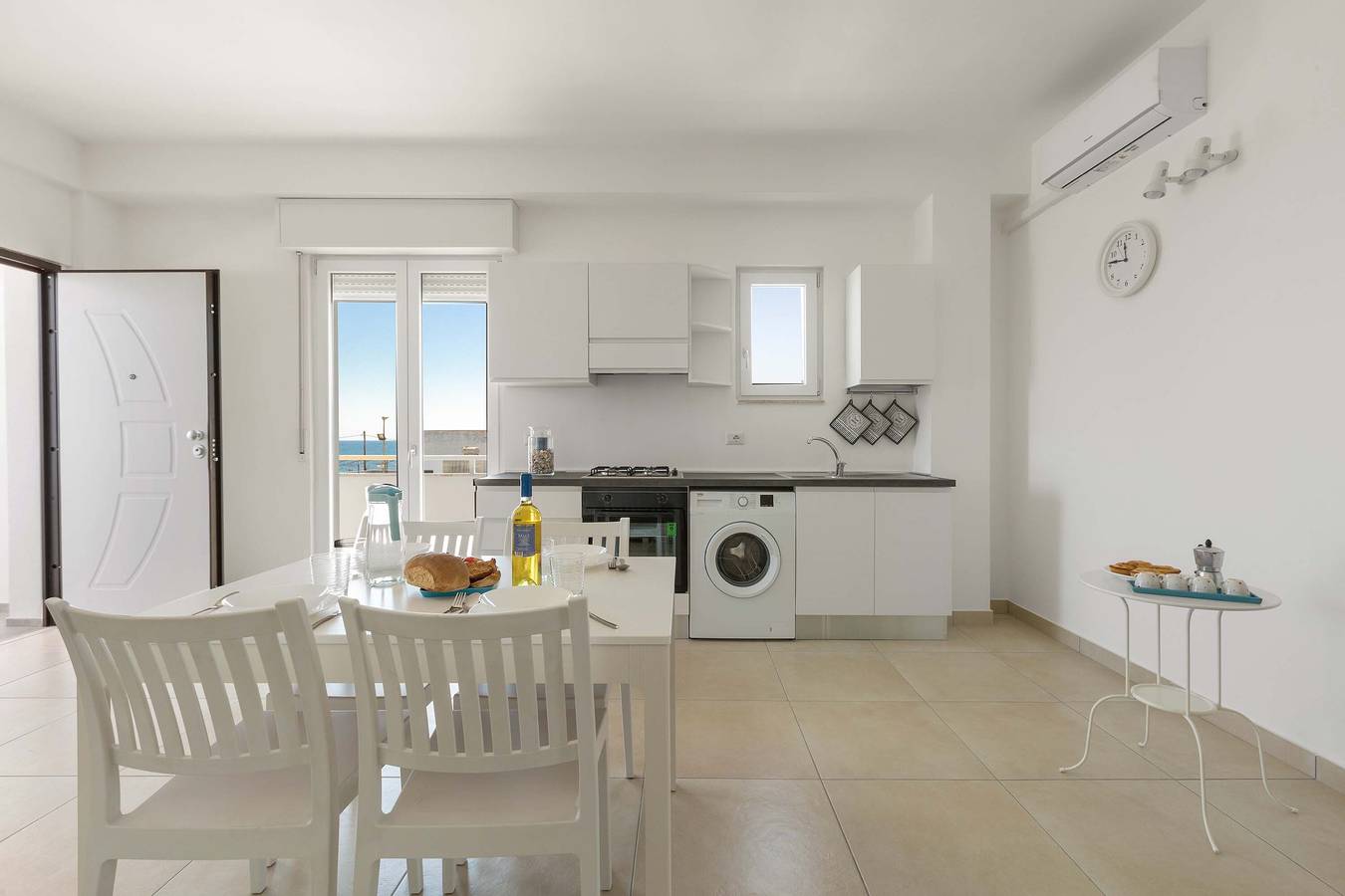 Gästehaus für 5 Personen mit Balkon in Casalabate, Squinzano