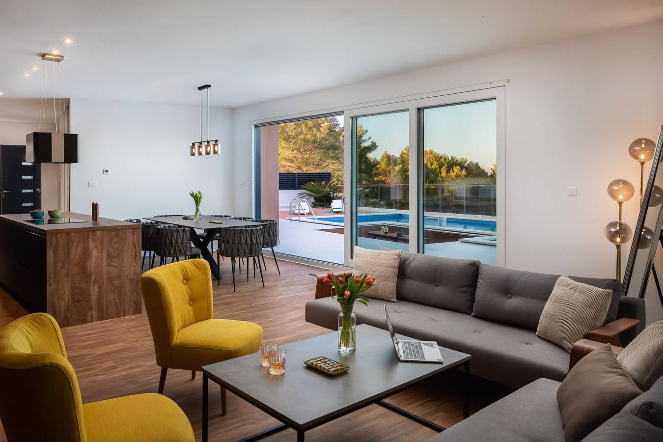 Villa Golden Ananas, 45 m2 headet pool, sea view in Sutivan, Brac