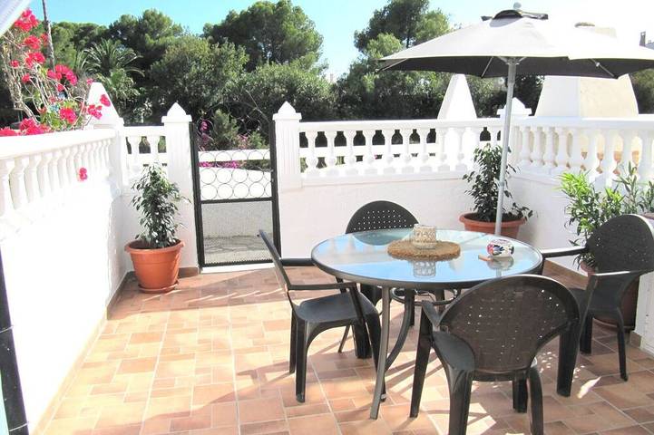 Ferienhaus für 5 Personen, mit Pool und Terrasse an der Costa Blanca