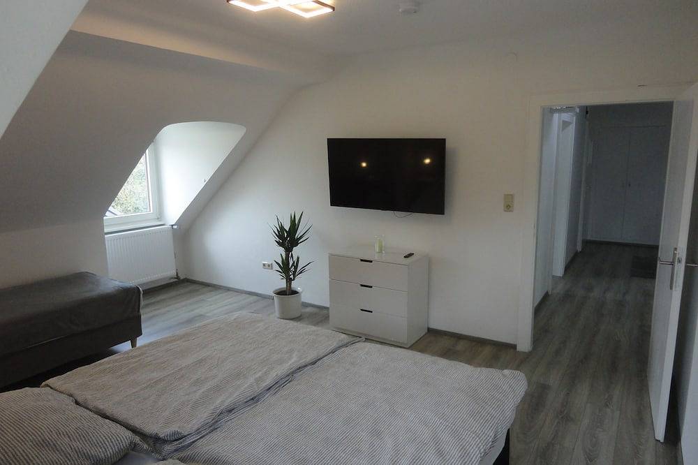 Ganze Wohnung, Ferienwohnung Adrián in Saarbrücken, Saarbrücken & Umgebung