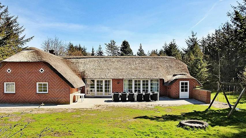 Ferienhaus für 13 Personen, mit Whirlpool und Terrasse sowie Sauna und Pool in Vester Husby - 4