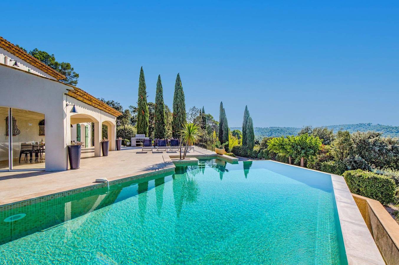 Villa Les Etoiles by Villa Plus in Lorgues, Region de Draguignan