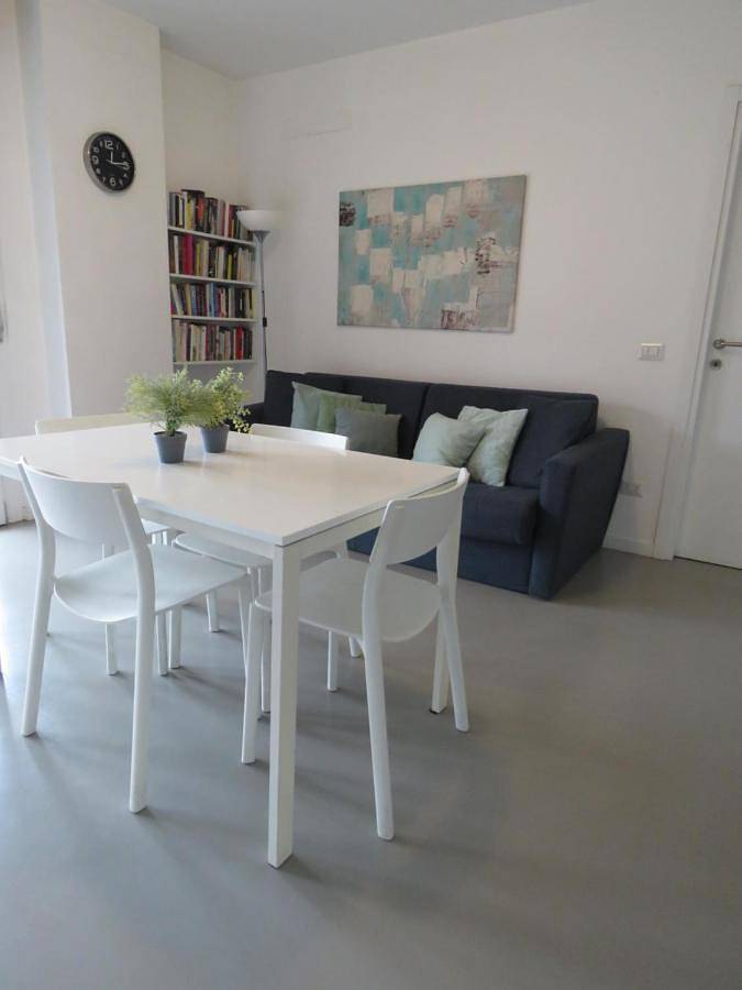 B&b per 4 persone, con Balcone e Terrazza nonché Giardino e Panorama a Assago