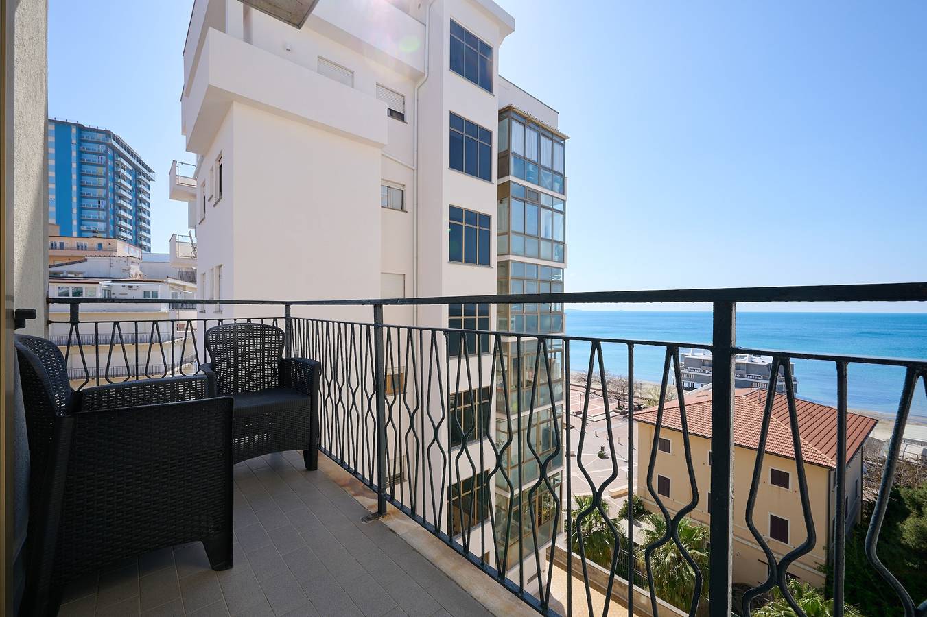 Geheel appartement, Appartement 'Montecristo Sei' met zeezicht, Wi-Fi en airconditioning in Follonica, Etruskische kust