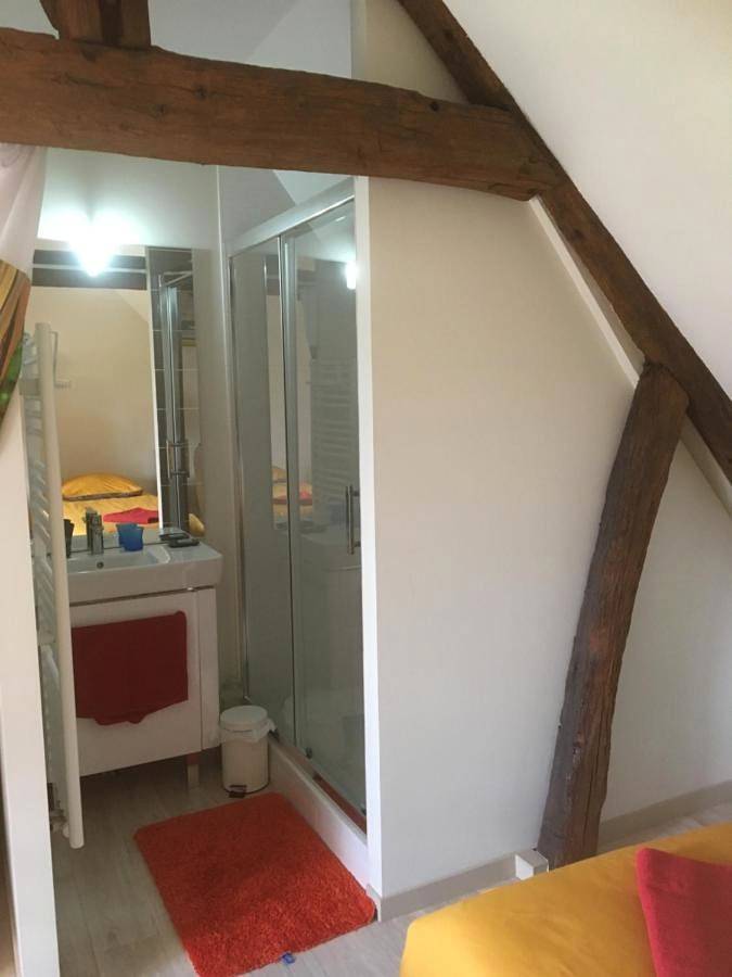 Location de vacances pour 4 personnes, avec vue et terrasse à Céré-la-Ronde - 2