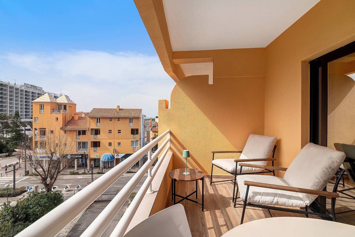 Apartamento inteiro, Apartamento 'Marina Mar' com Piscina Partilhada, Wi-Fi e Ar Condicionado in Vilamoura, Quarteira