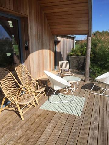 Chambre d’hôte pour 3 personnes, avec sauna ainsi que jacuzzi et jardin, animaux acceptés dans la Manche