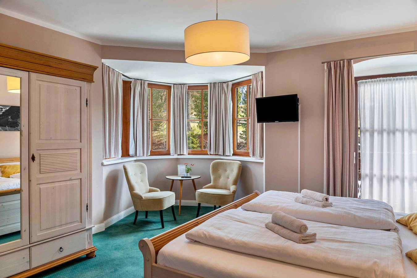 Room 5 Deluxe family room 2+1 (extra bed available for children) with mountain view, balcony in Seefeld in Tirol, Innsbruck region
