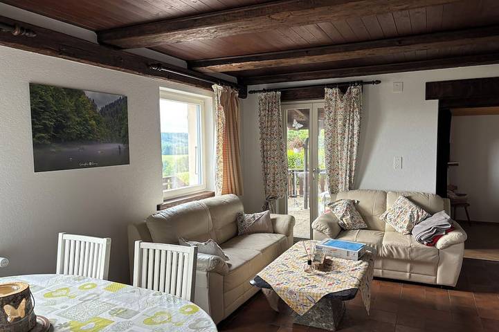 Chalet Tranquille au Milieu de la Nature Avec vue Époustouflante in Asuel, La Baroche