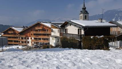 Gîte pour 4 personnes, avec balcon/terrasse et piscine, animaux acceptés dans Office De Tourisme De Notre Dame De Bellecombe