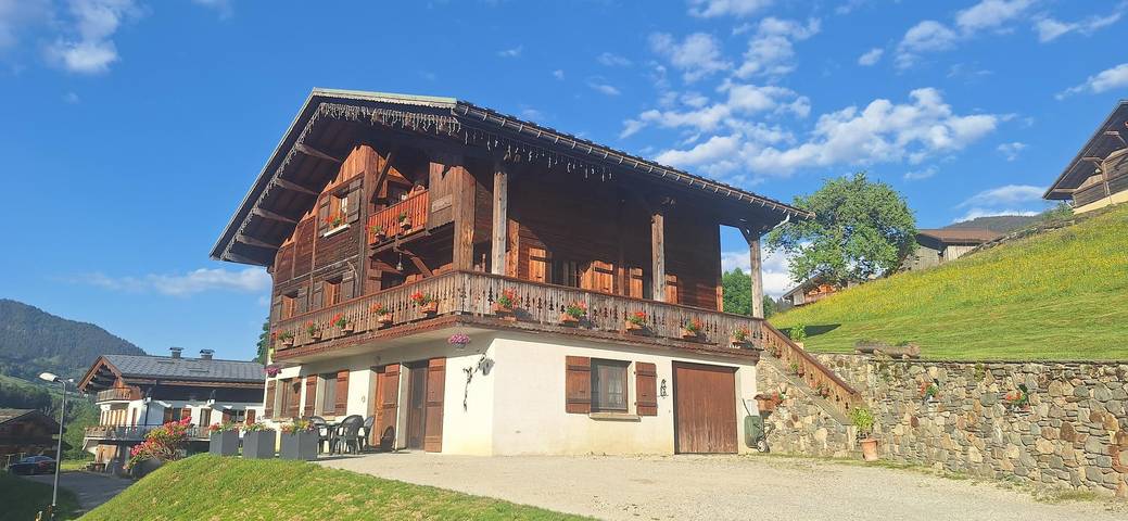 Gîte pour 5 personnes, avec terrasse, animaux acceptés à Flumet - 2