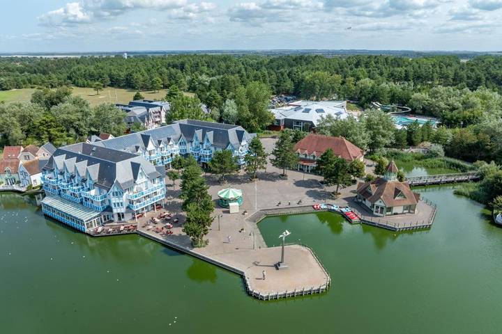 Location de vacances pour 4 personnes, avec piscine ainsi que jardin et sauna, animaux acceptés dans Aquaclub de Belle Dune - 3