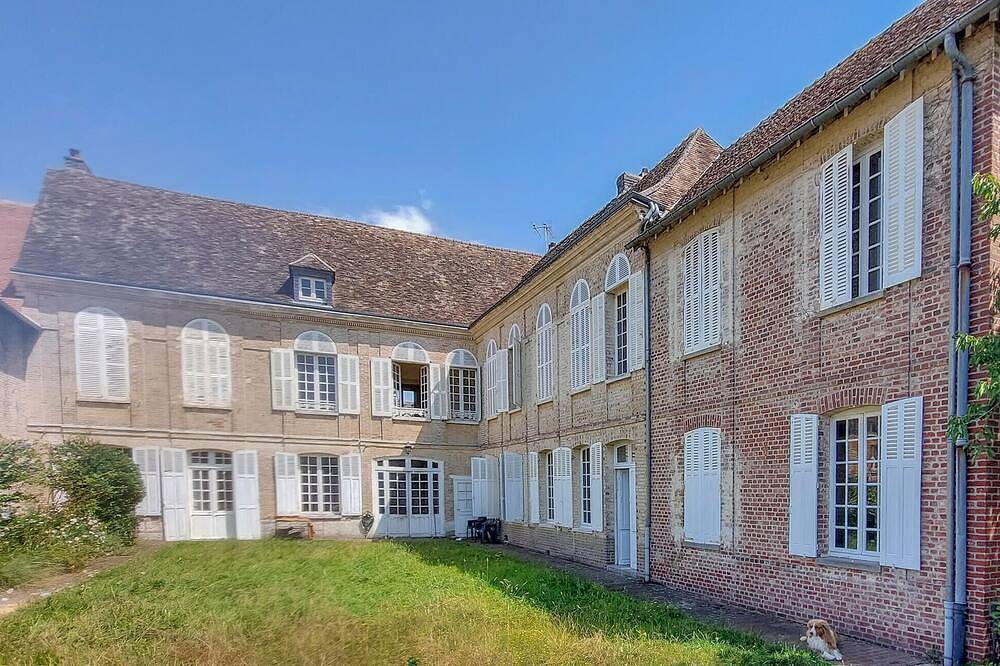 Apartamento entero, Bonito apartamento de 2 dormitorios en Les Andelys in Les Andelys, Región de Les Andelys