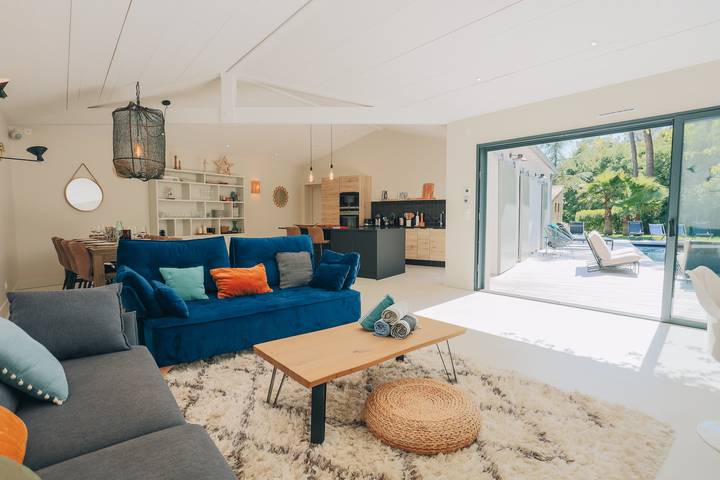 Villa pour 10 personnes, avec piscine ainsi que jardin et terrasse en Charente-Maritime - 4