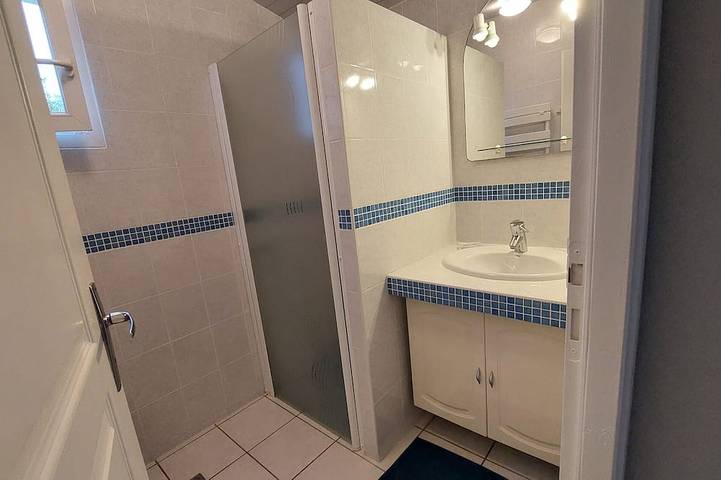 Location de vacances pour 2 personnes, avec jardin et terrasse dans Étang de Cazaux et de Sanguinet - 4