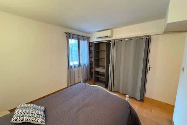 Location de vacances pour 8 personnes, avec balcon et jardin, animaux acceptés à Colombiers - 4