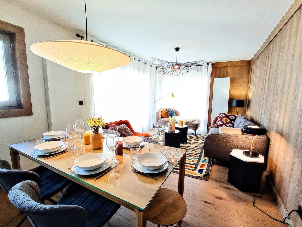 Appartement entier,  Appartement avec double balcon au coeur du village in Les Gets, Les Portes du Soleil