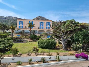 Hôtel pour 2 personnes, avec vue et jardin, adapté aux familles à Algajola
