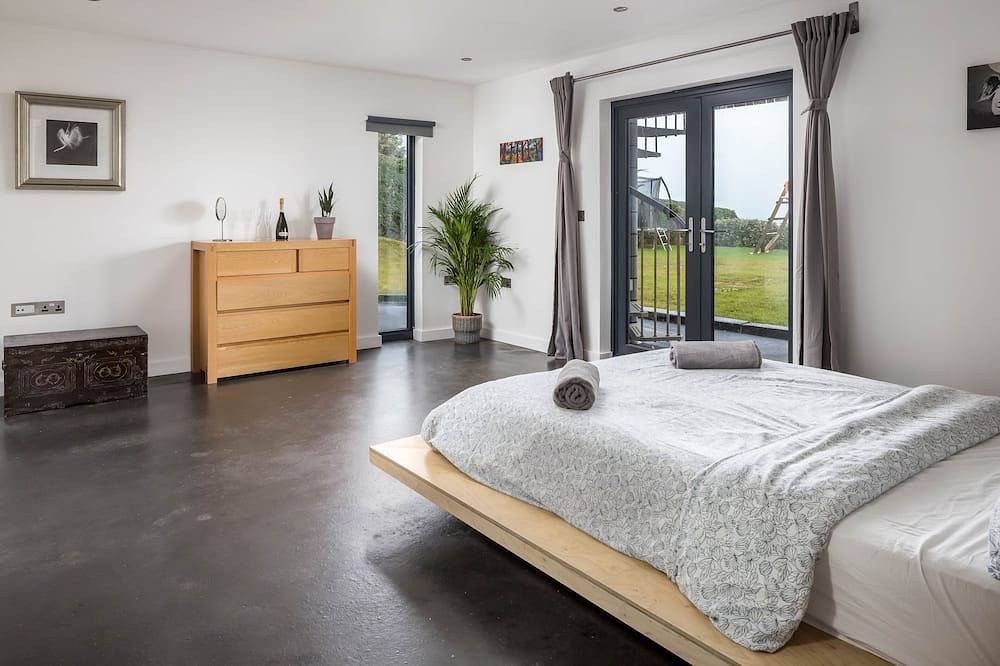 Long Park Drive, moderne nieuwbouw vrijstaand strandobject in Widemouth Bay, Cornwall