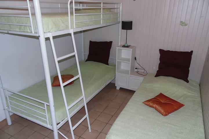 Location de vacances pour 7 personnes, avec piscine et jardin, animaux acceptés dans Saint-Michel-de-Bannières - 2