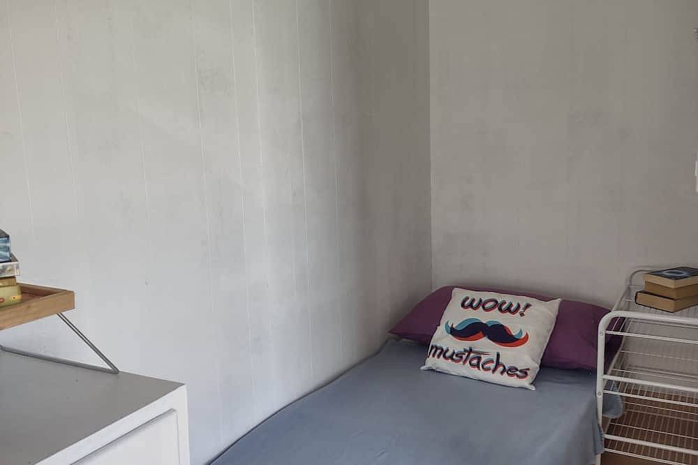 Bungalow Sixdays 3 with outdoor hot tub. in San Giacomo (Camporosso), Camporosso