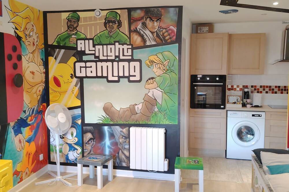 Appartement entier, Maison Game.  avec grand écran, à 10 minutes de Roissy-Cdg. Idéal pour tous. in Villeneuve-sous-Dammartin, Seine-et-Marne