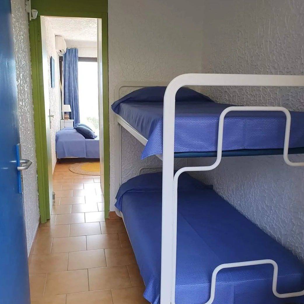 Studio entier, Sant Ambrogggio vue sur mer terrasse. Climatisé in Sant Ambroggio, Lumio