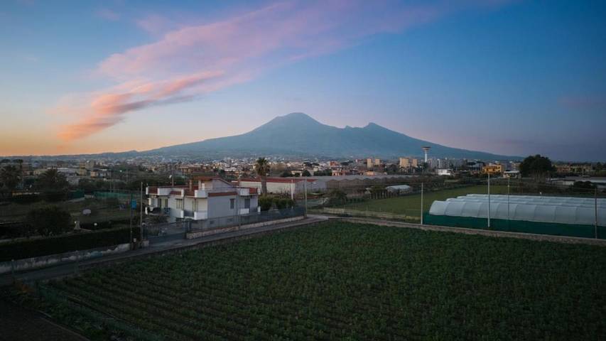 Gîte pour 6 personnes, avec jardin ainsi que vue et piscine, animaux acceptés à Pompei - 4