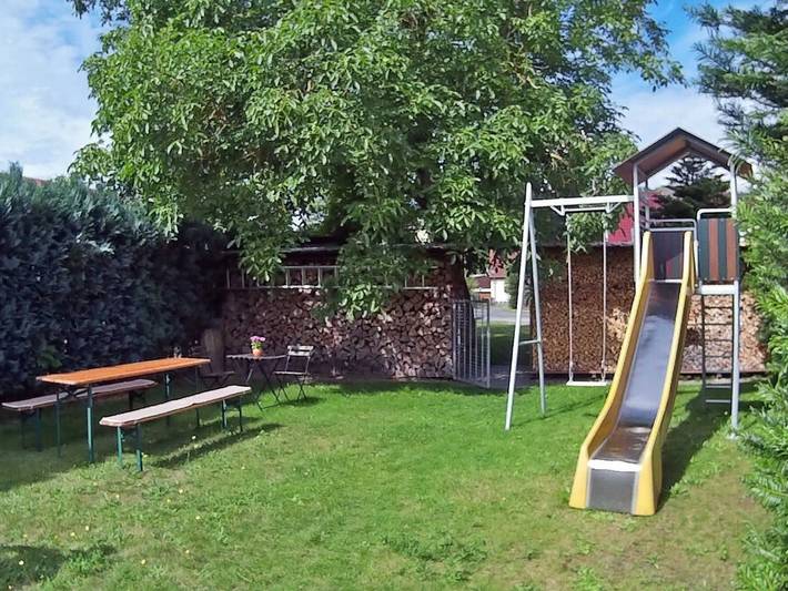 Ganze Ferienwohnung, Ferienwohnung Sperlingslust - Ferienwohnung in Niepars, Stralsund Umland