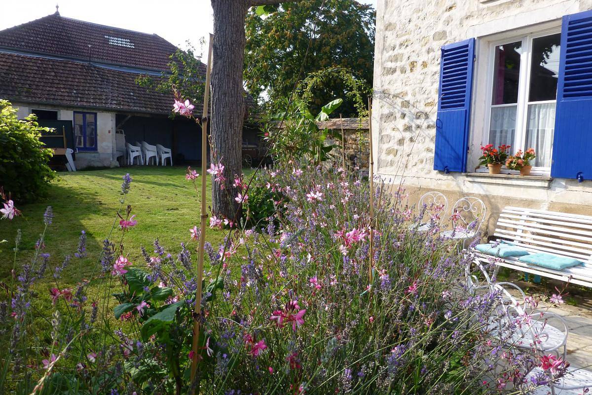 Les Nuages Bleus in Samois-sur-Seine, Seine-et-Marne