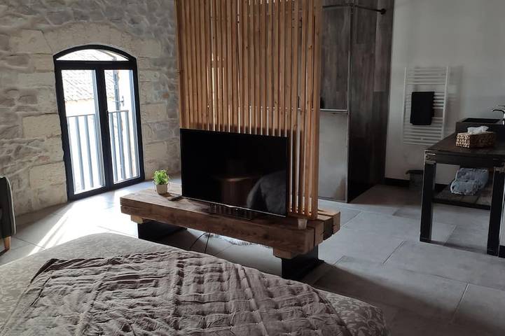 Manoir Du Marquis De Montcalm - Suite double in Vestric-et-Candiac, Côte méditerranéenne (France)
