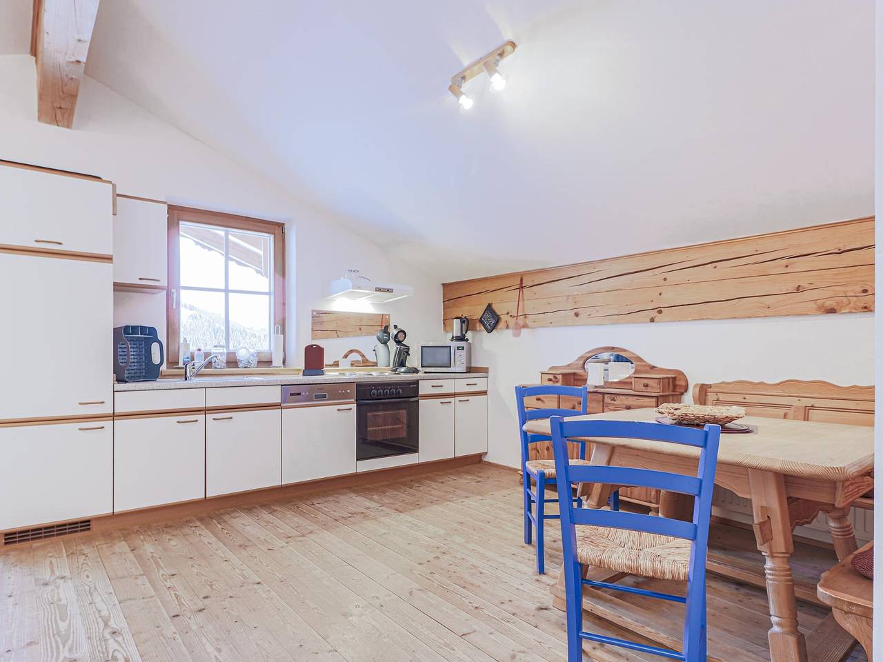 Ganze Wohnung, Geräumiges Penthouse in der Nähe des Skilifts
 in Westendorf, Brixental
