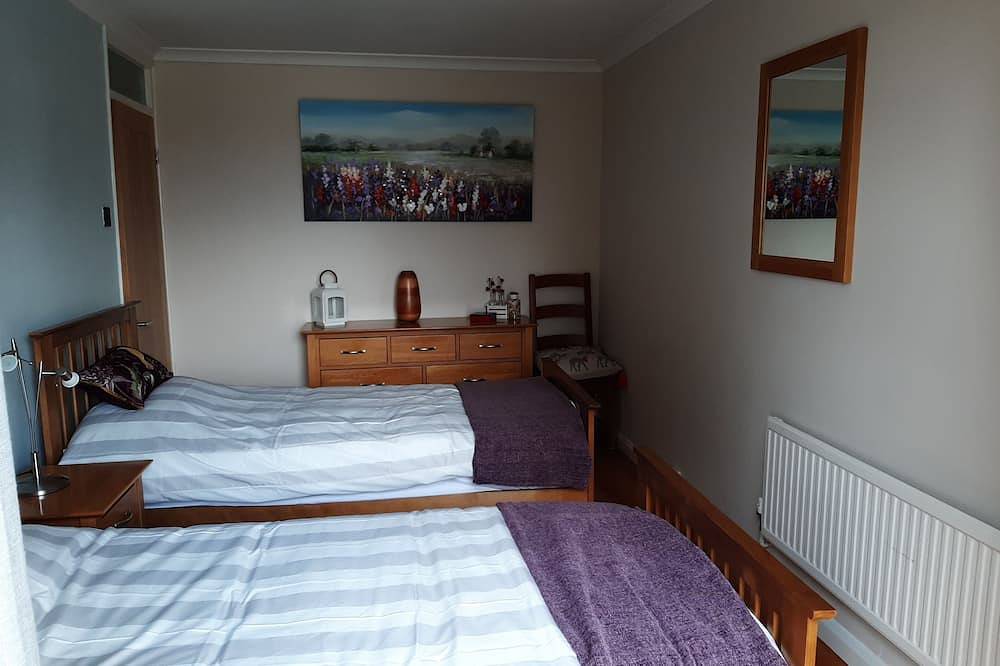 River facing town house with balcony and parking at Trent Bridge.   in Nottingham, Midlands del Este