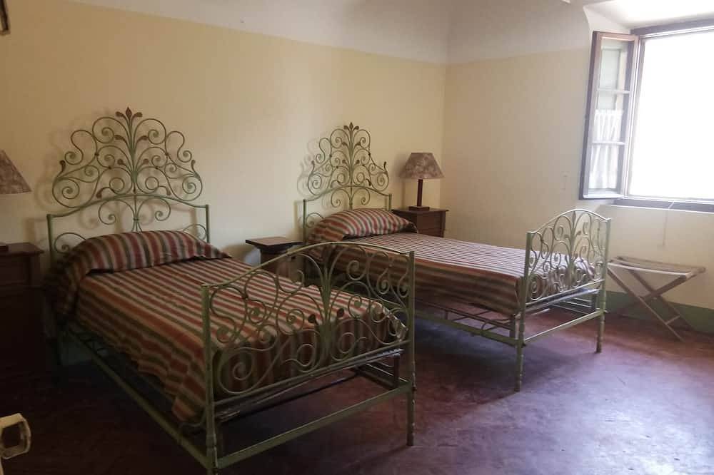 9 Bedroom Villa with  in Certaldo, Chianti