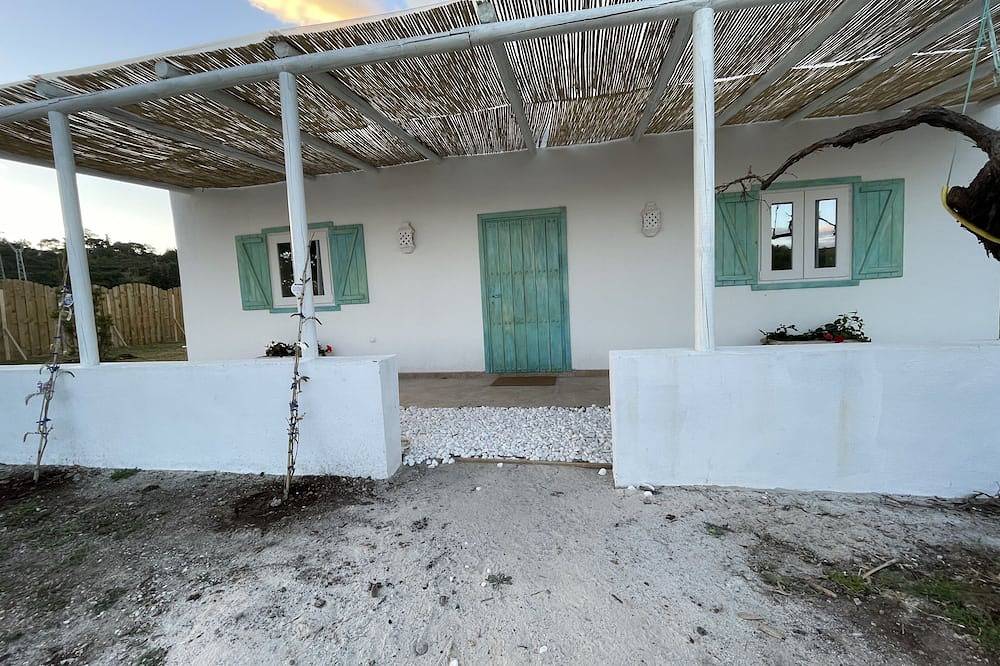 Casa Rústica en Marbella, Ubicación Inmejorable! in La Resina, Estepona