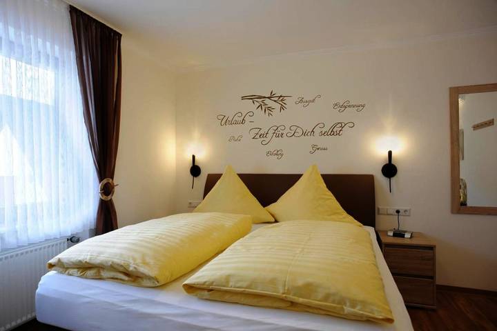 Gîte pour 4 personnes, avec jardin à Ernst - 3