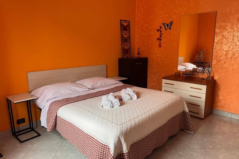 Appartamento intero, Guesthost - Sinergie Creative Home in Alessandria, Alessandria (Comune)