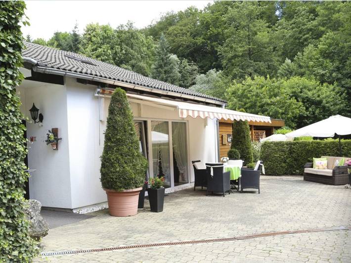 Chalet für 2 Personen, mit Terrasse und Garten im Harz