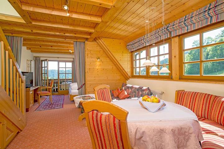 Ferienwohnung für 4 Personen, mit Balkon und Garten in Hinterzarten