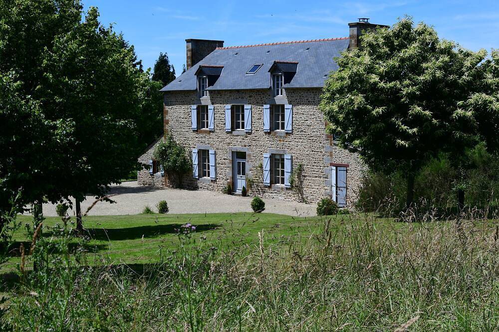 Casa de la familia, entre Saint Malo y el Mont Saint-Michel. in Bonnemain, Región de Saint-Malo