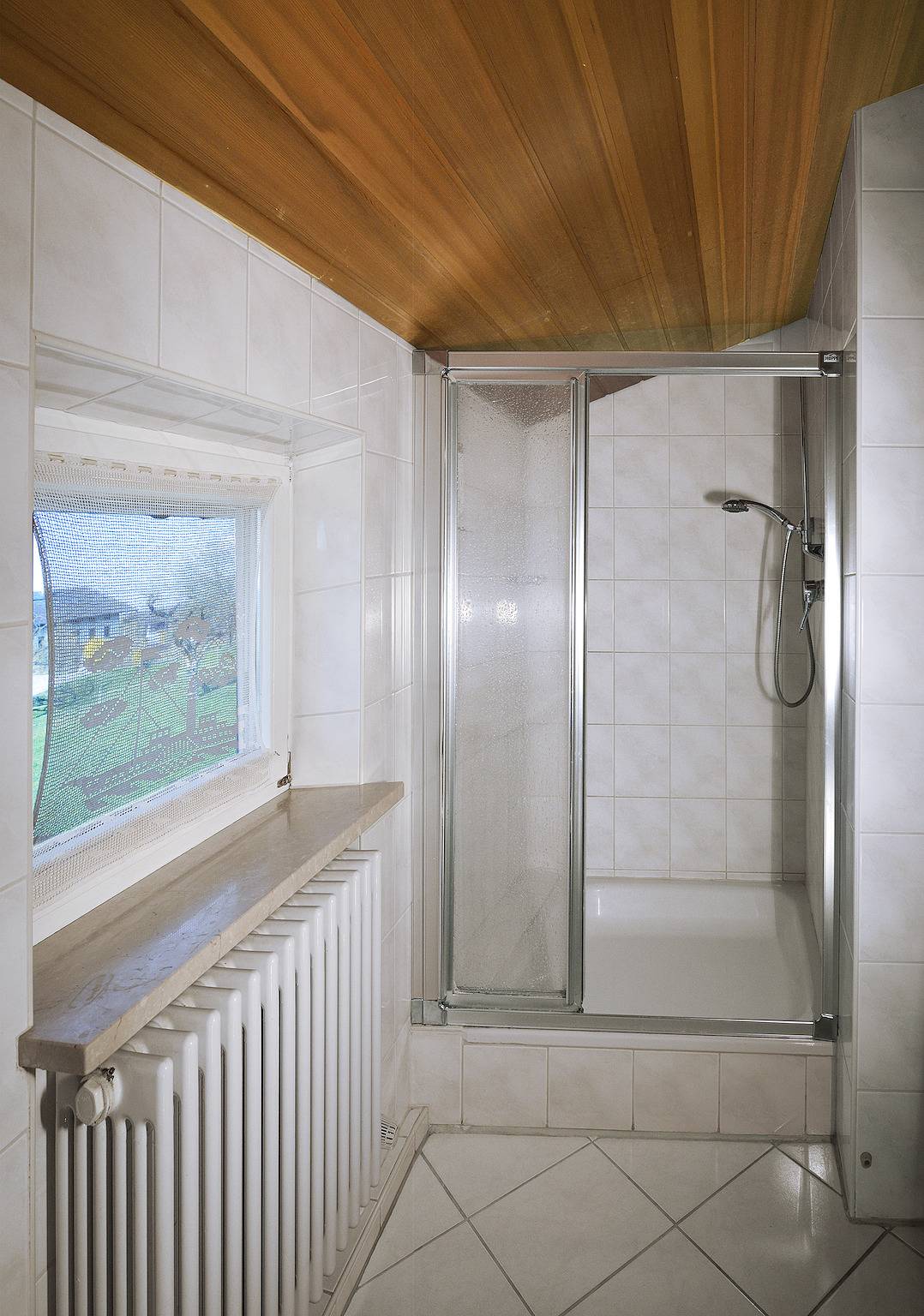 Ganze Ferienwohnung, Haus Johanna - Ferienwohnung 50qm, mit Balkon in Seebruck, Chiemsee