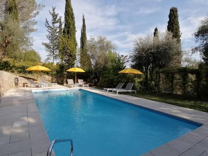 Chambre d’hôte pour 2 personnes, avec jardin ainsi que vue et piscine - 1