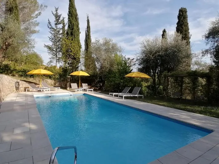 Alojamiento y desayuno para 2 personas, con jardín además de piscina y vistas - 1